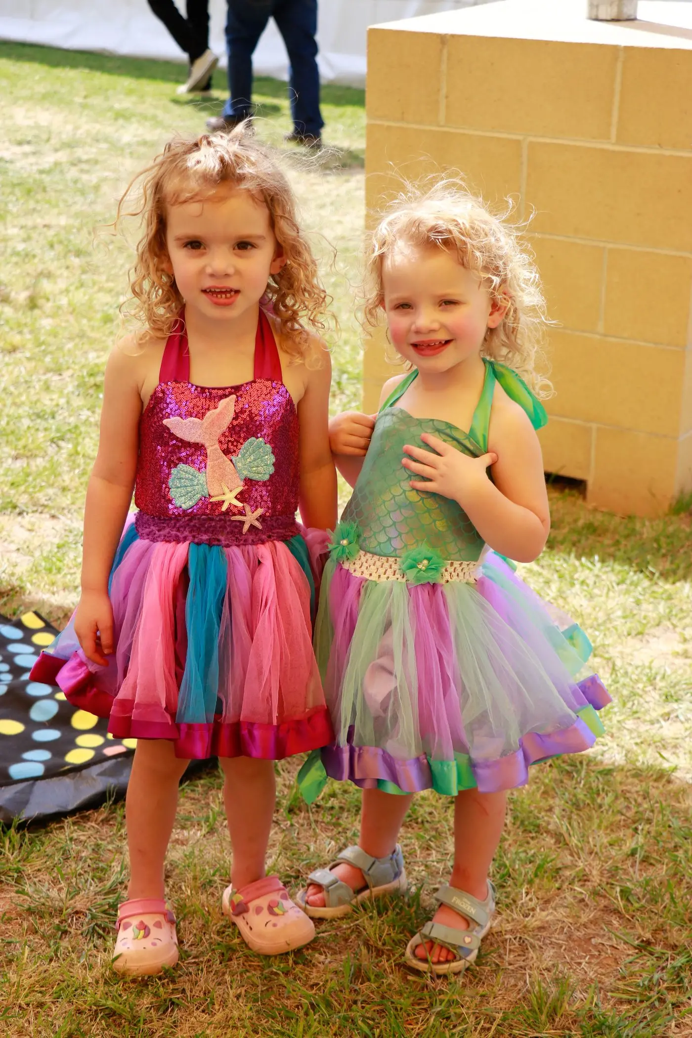 Penelope and Charlotte Crawford from Cargo.