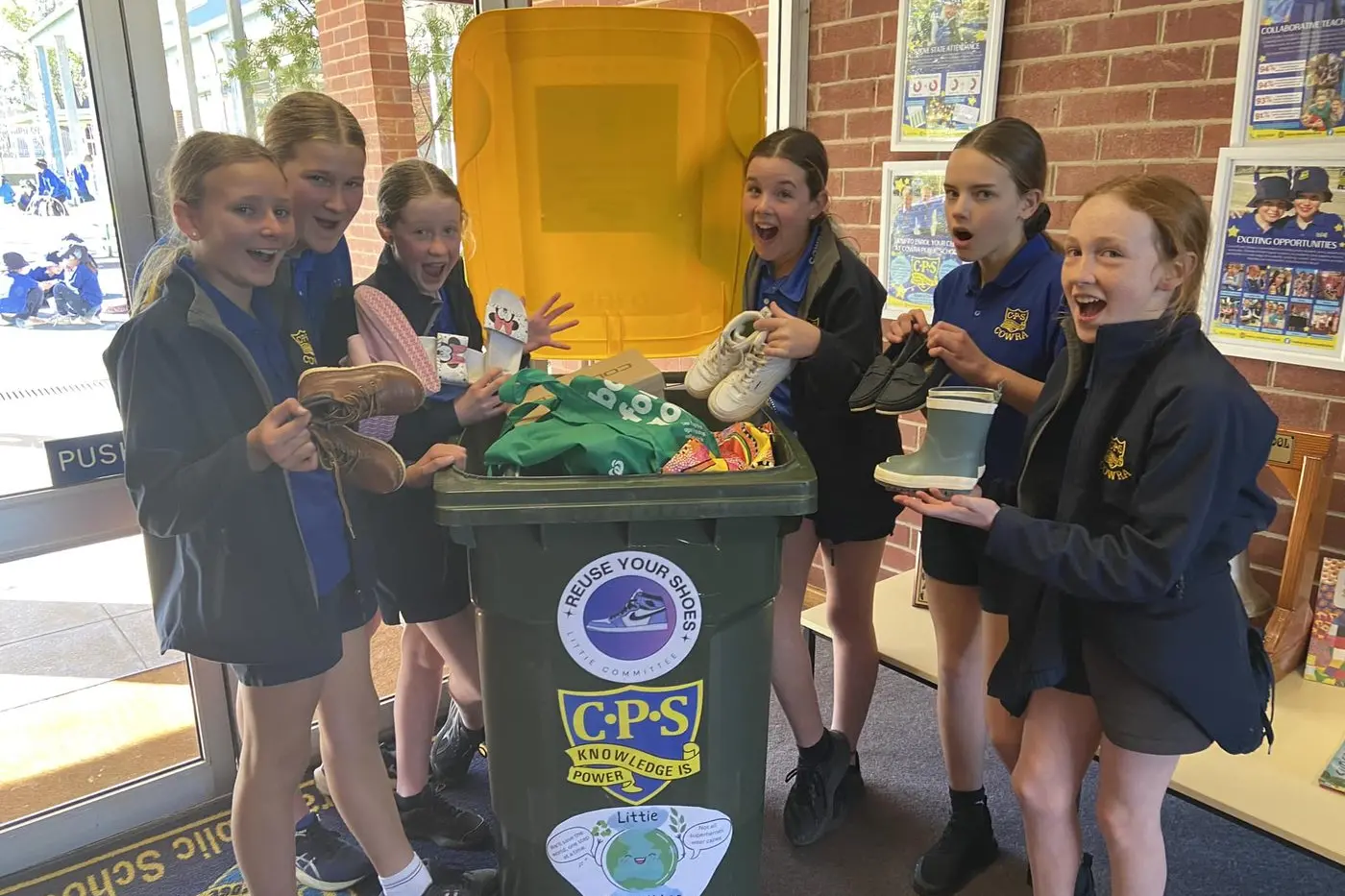 SHOEING US HOW IT\\'S DONE: CPS Littie Committee Shoe Drive is this Friday 6th and Saturday 7th September. Come along to the CINC building and pick up a pair of second hand shoes for free, and help to save our environment! Photo supplied. \\n\\n