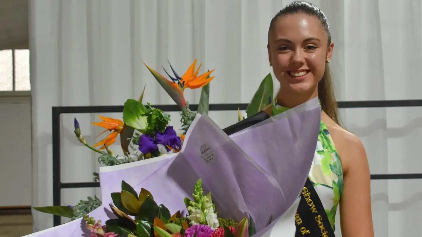 Alyvia to represent Cowra Show