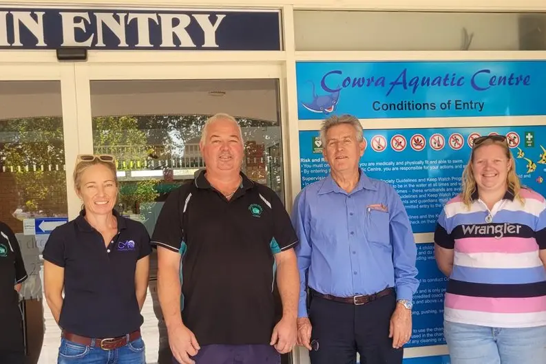 Kelly Smith, Sarah Casey, Jason Smith, Pat Charnock, Samantha Hill and Mandy Charnock missing Jess Moriarty, Tristen Watts, Simone Montgomery, Brooke Smith, Gaye Tremble and Jason Munday