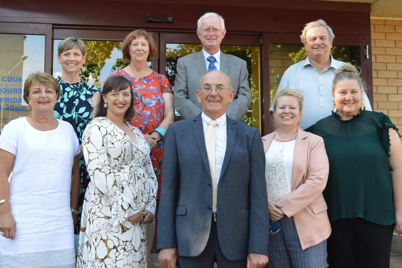 Councillors Cheryl Downing, Judi Smith, Paul Smith, Peter Wright,(fr) Ruth Fagan, Erin Watt, Bill West, Nicki Kiss, Sharon D\\'Elboux.