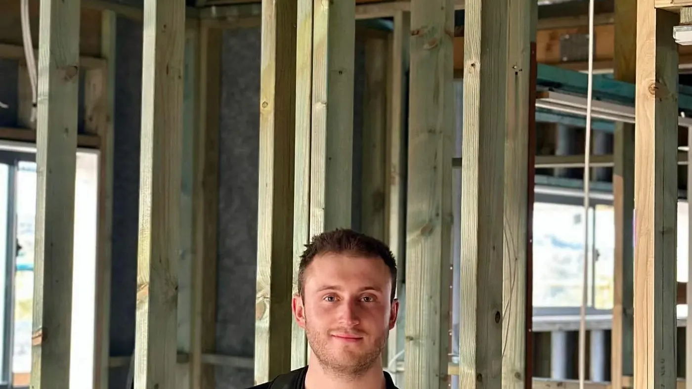 Jake Davis - Independent