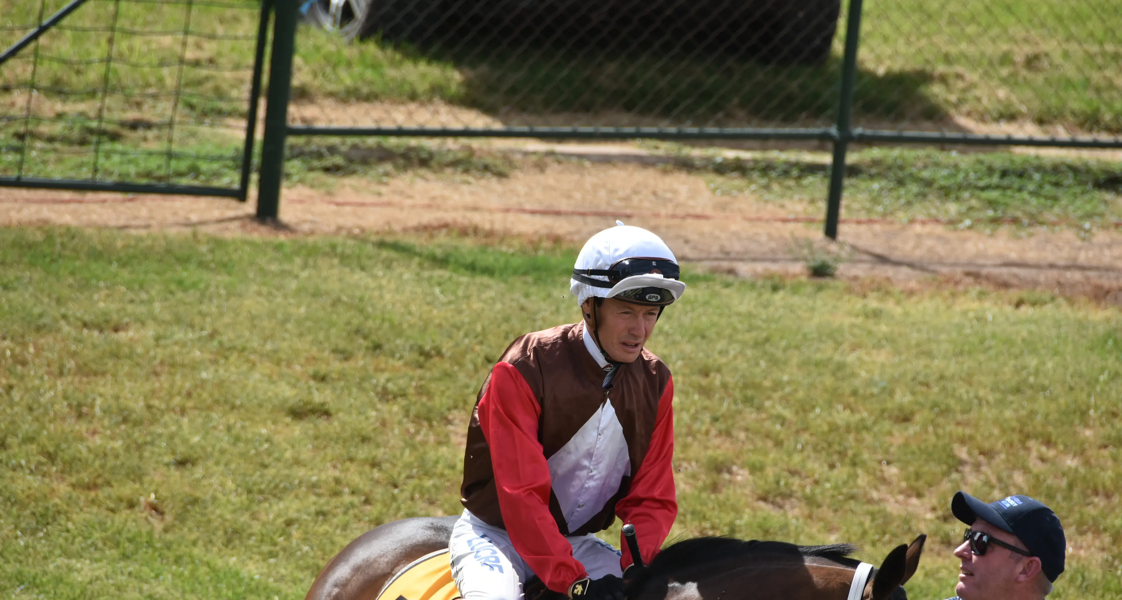 Cahill rides treble at Dubbo