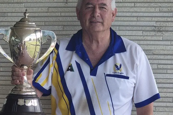 <p>Hart takes Open Singles Champion</p>\\n