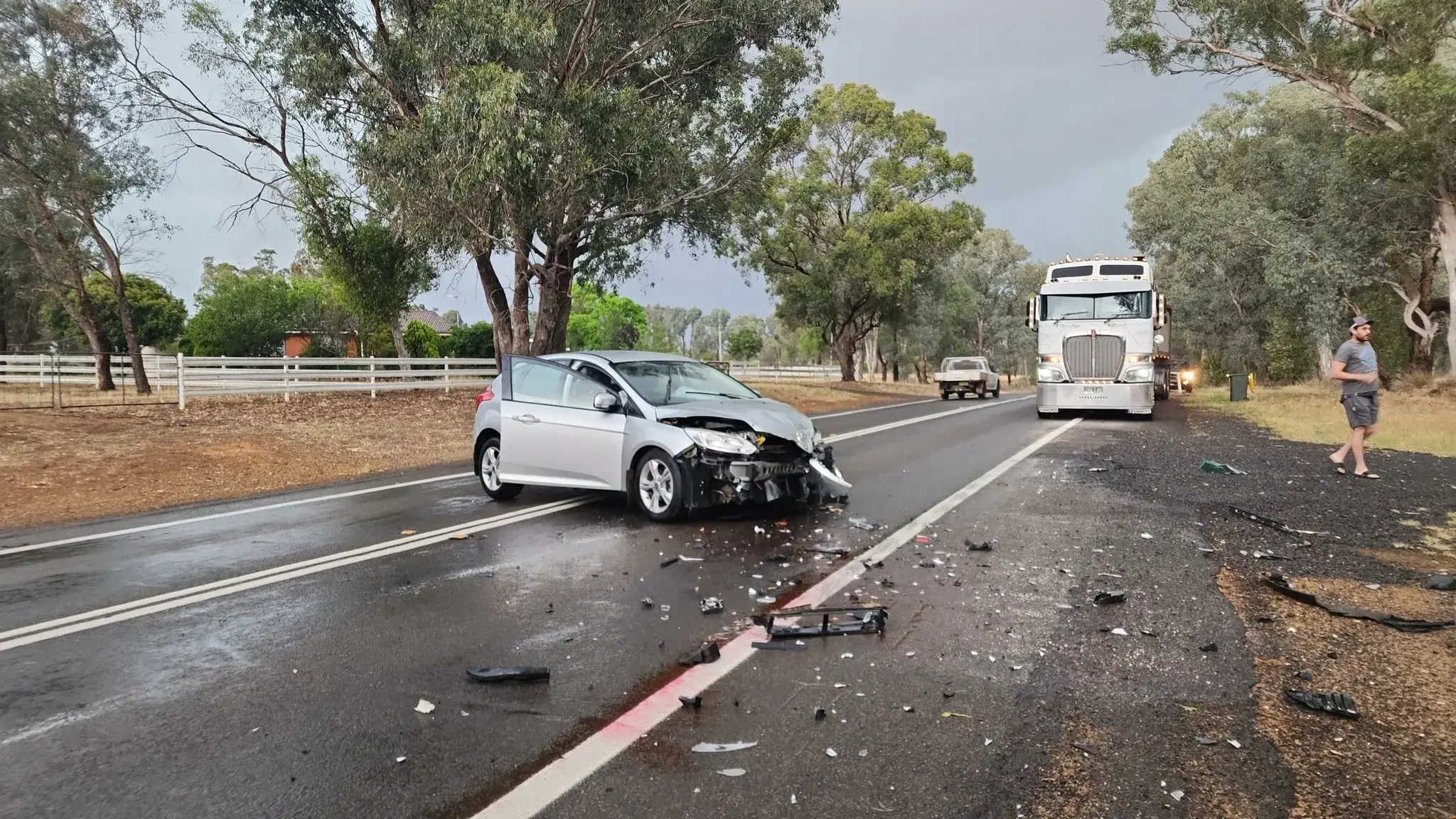 Two vehicle crash on Lachlan Valley Way