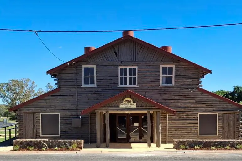 <p>Gooloogong Log Cabin.</p>\\n