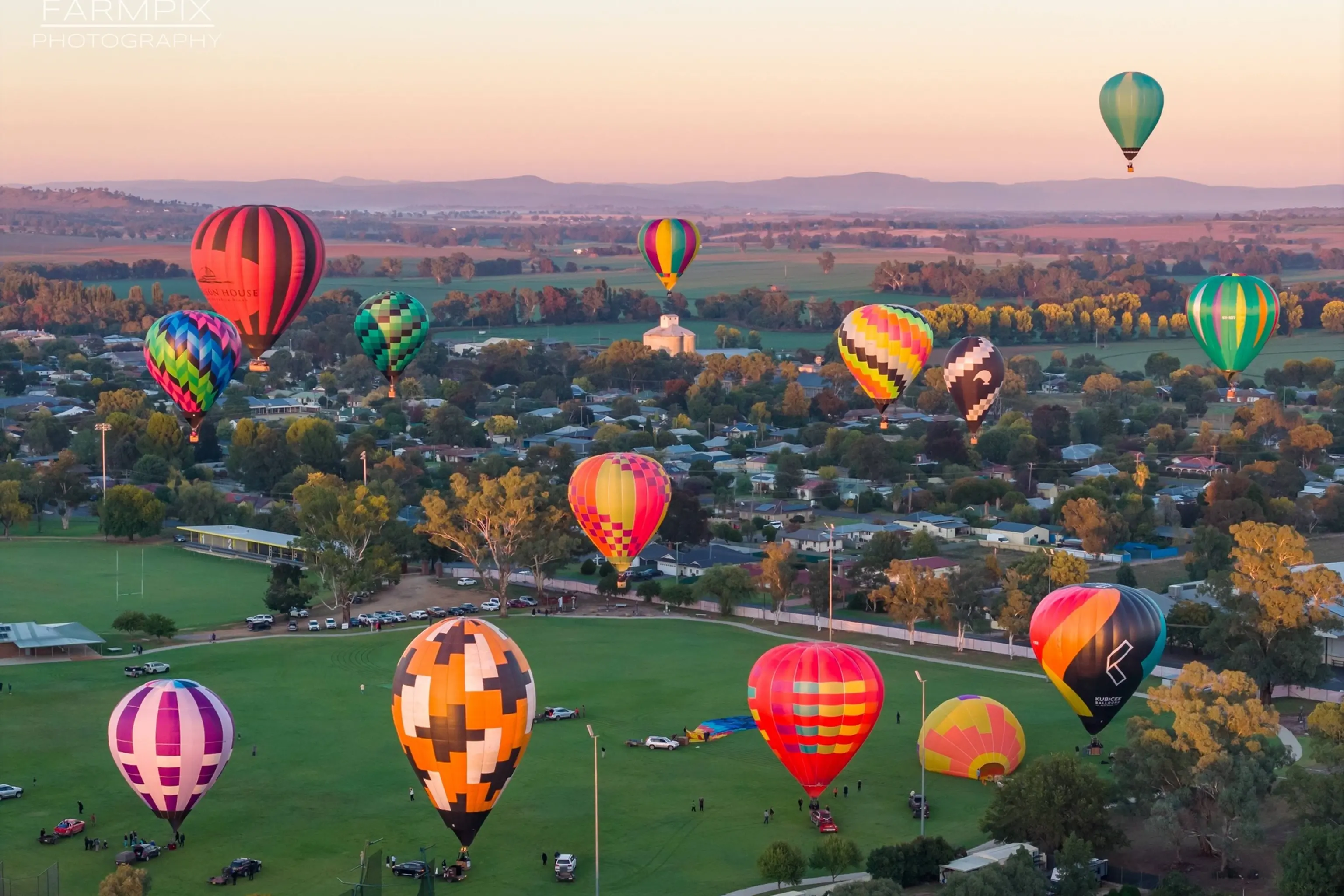 <p>It\\'s been a sensational week of ballooning and festivities in Canowindra. PHOTO: Farmpix Photography</p>\\n