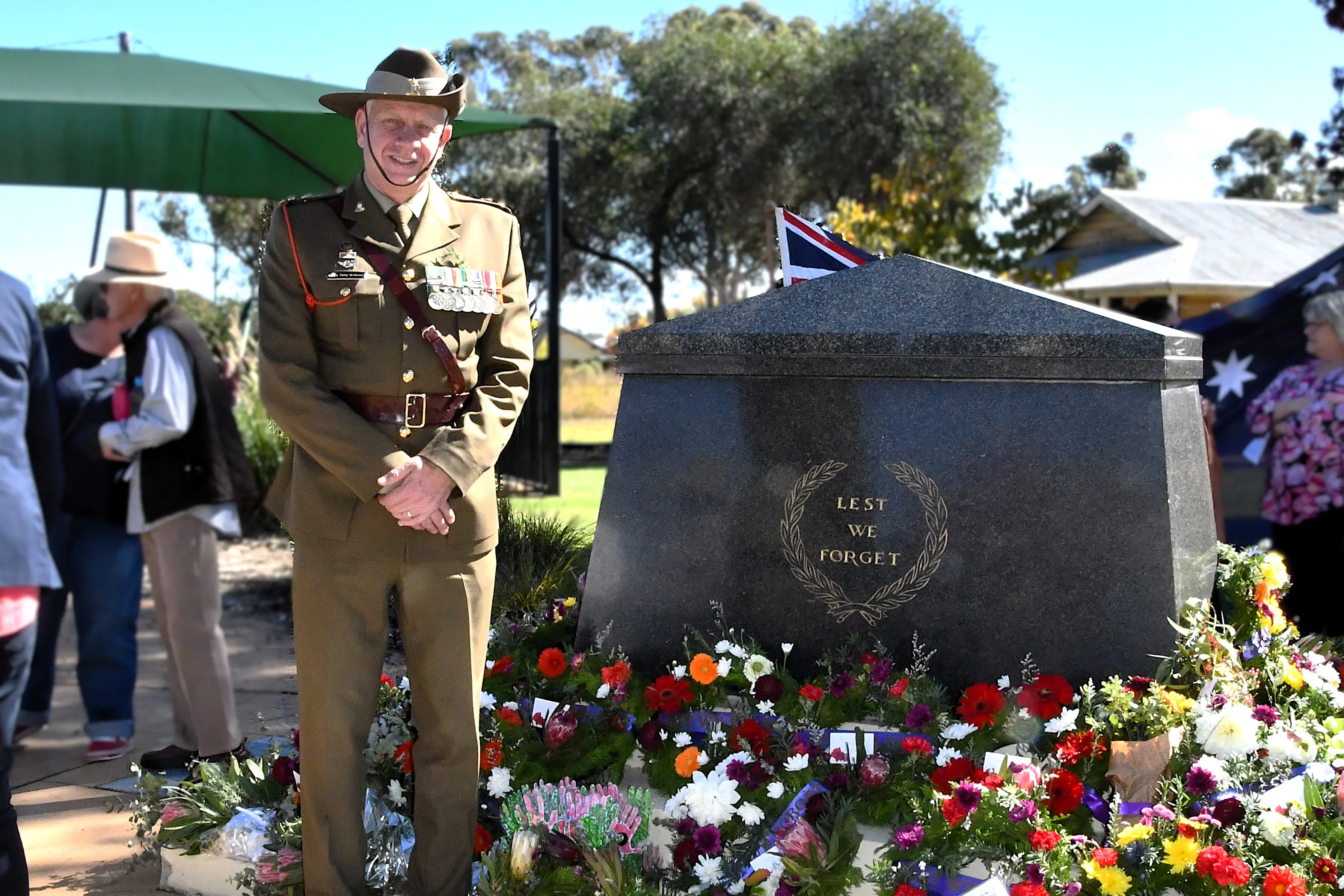 Canowindra gathers for ANZAC Day