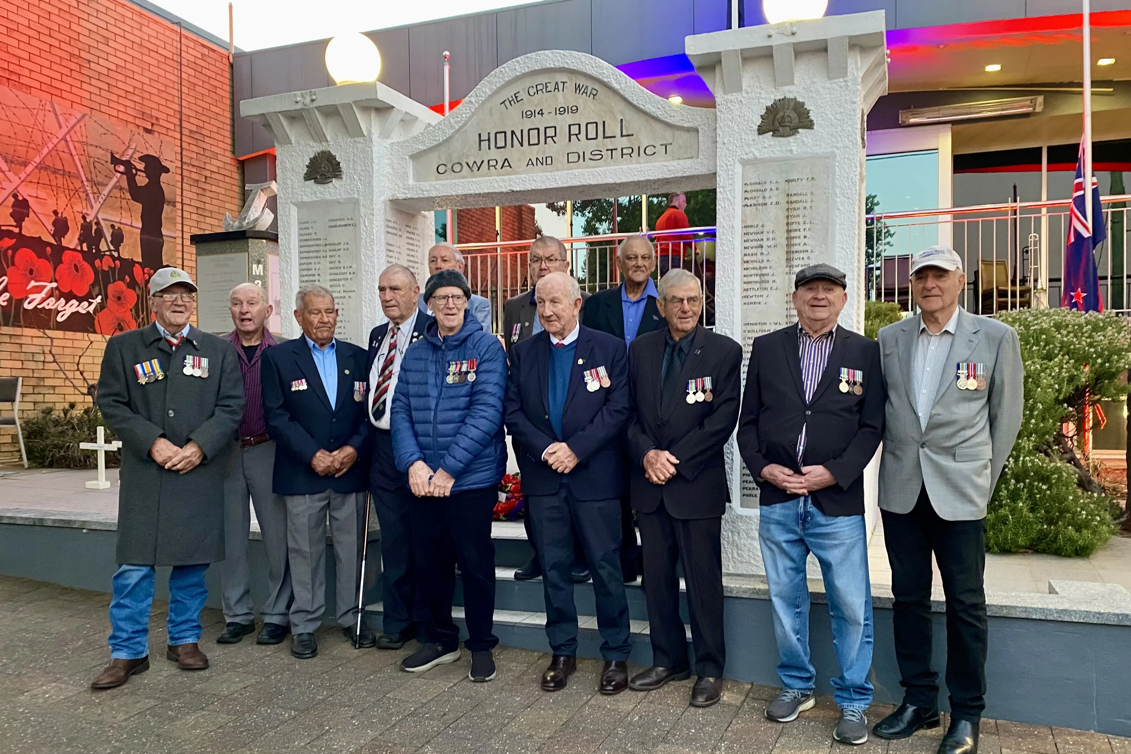 Cowra gathers for Dawn Service