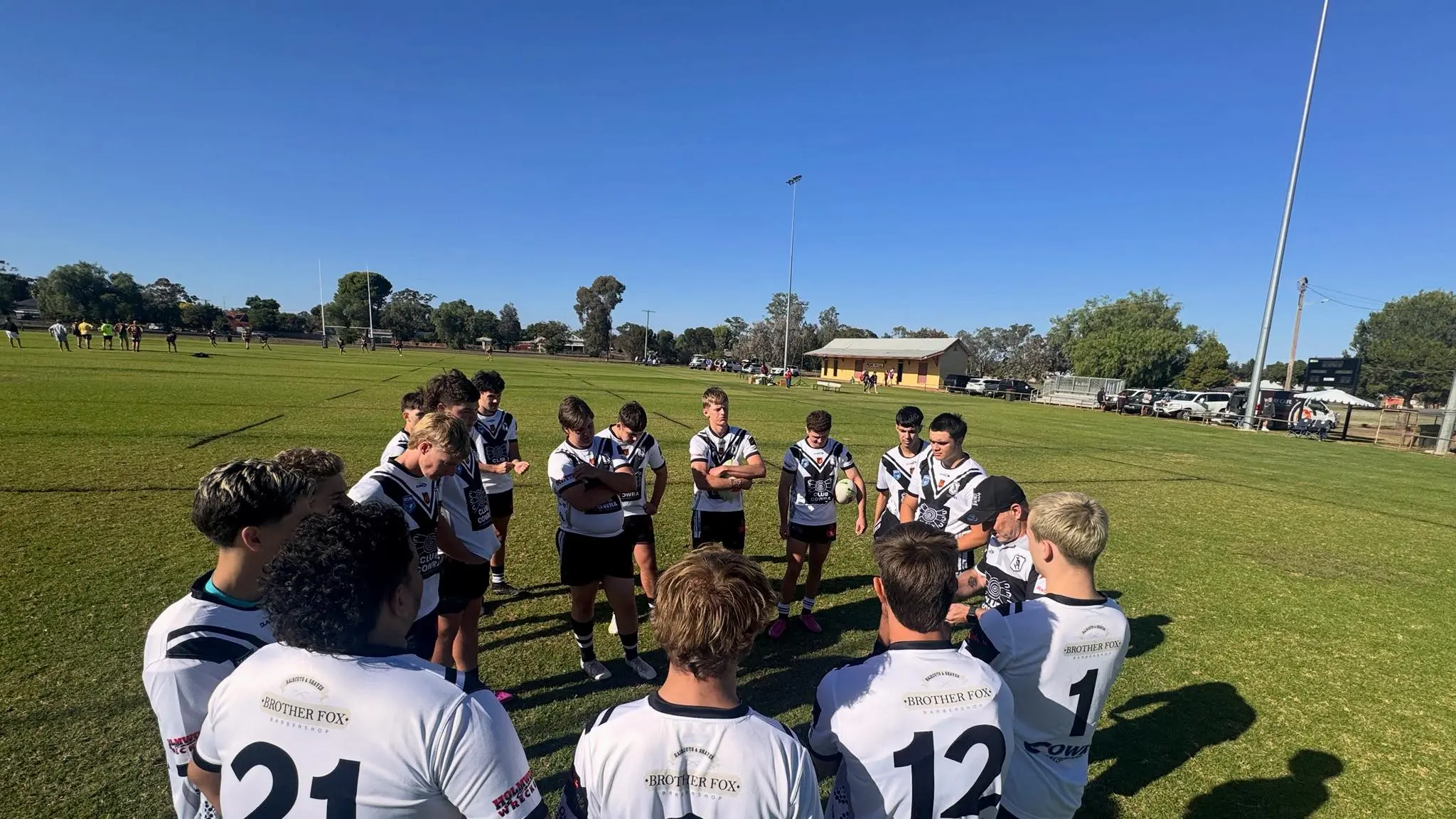 Magpies ready to swoop