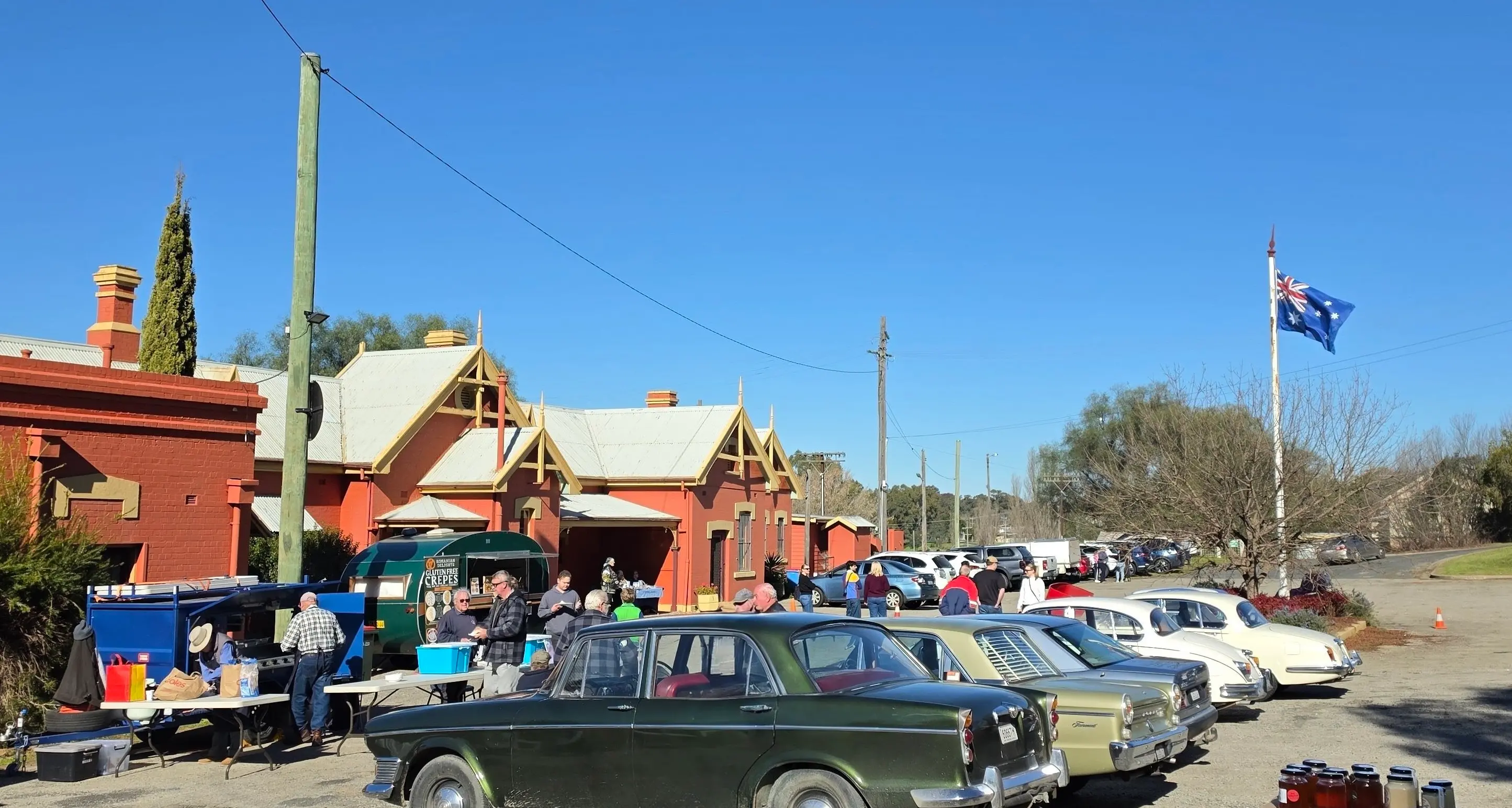Volunteers keep Cowra Railway Station on track despite growing challenges