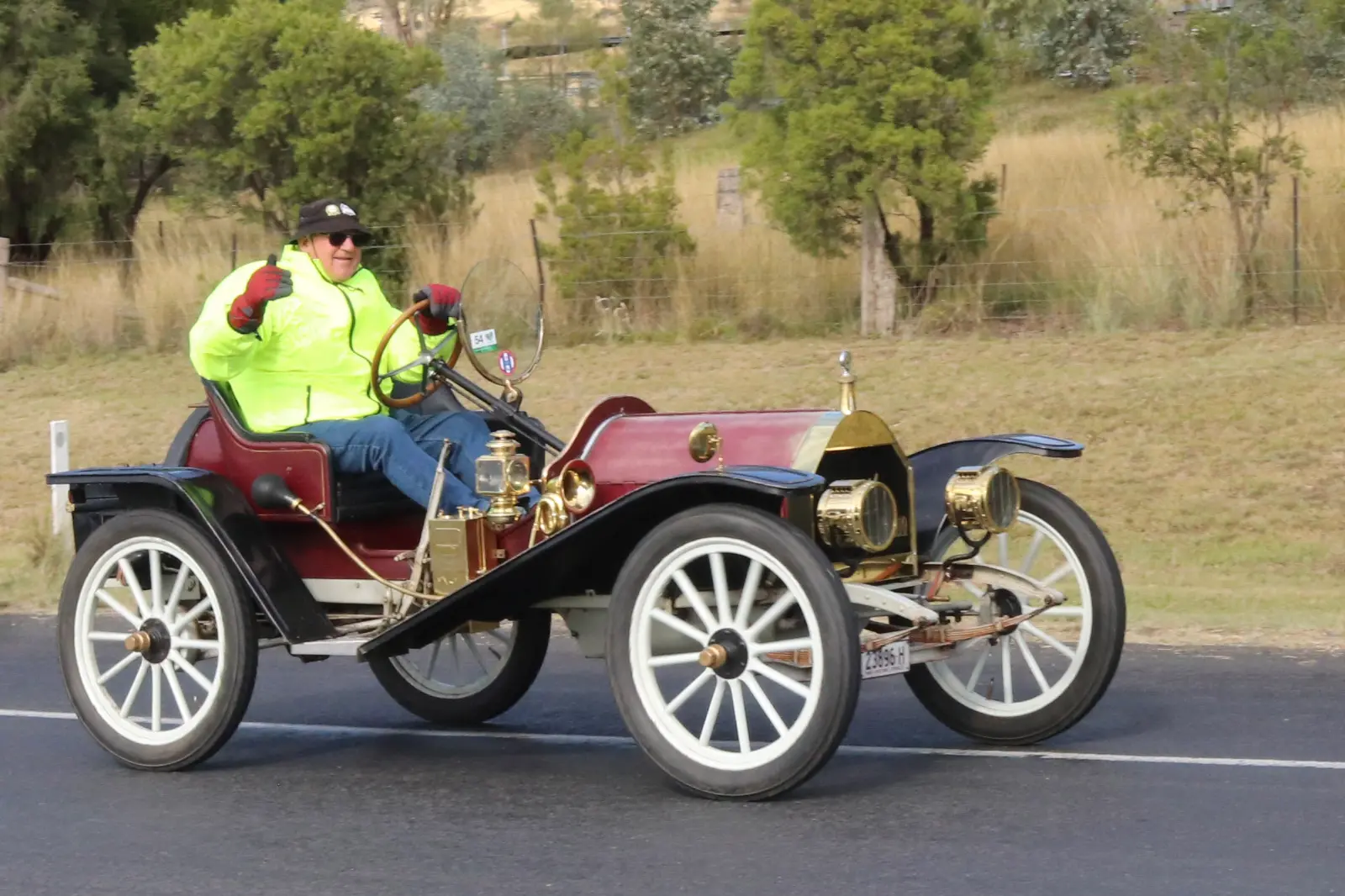 <p>1910 Hupmobile will be seen driving around Cowra.</p>\\n