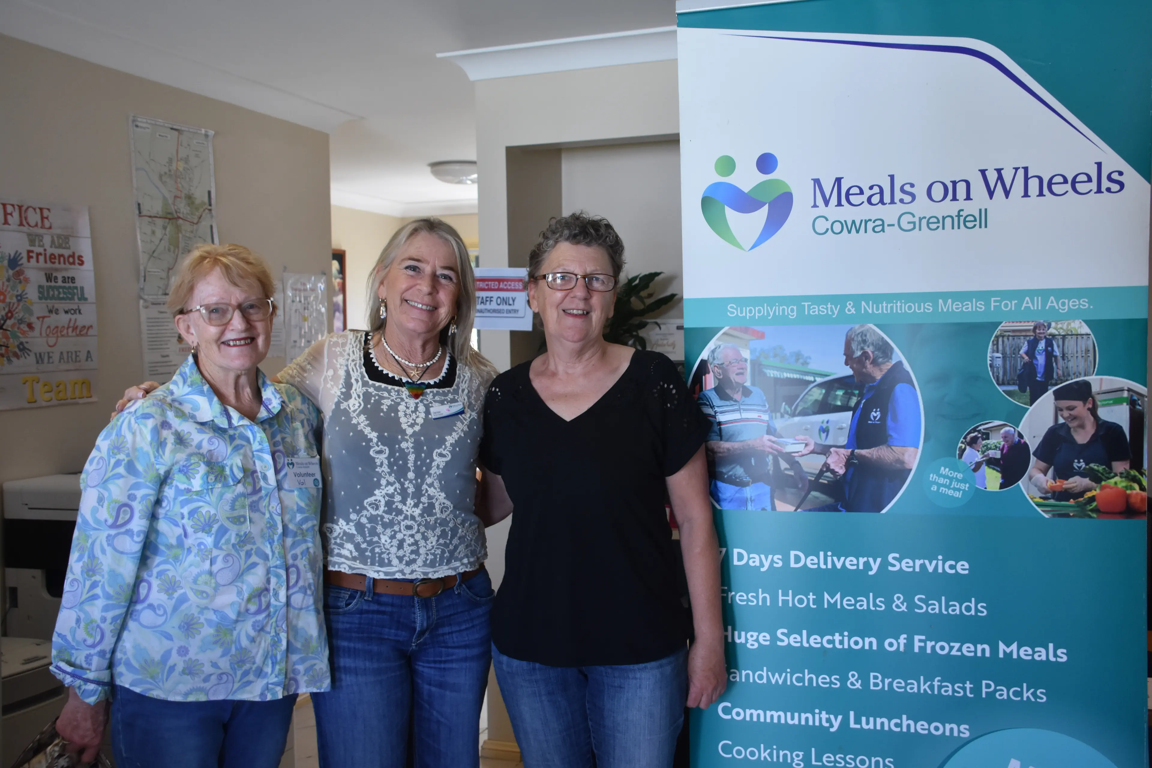 <p>Volunteer, Val Withers, Service Manager of Cowra/Grenfell Meals on Wheels, Denise Makin, and fellow volunteer, Dot Hazelton. </p>\\n