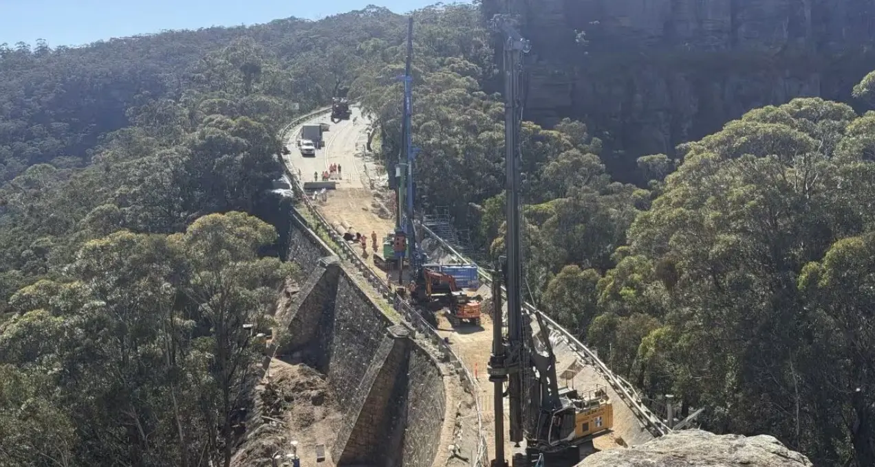 Golden Highway focus of $1.7b roads fund